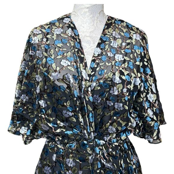 ModCloth Dramatic Depths Velvet Floral Dress Black Multicolor Women's Small NWT - Picture 4 of 12